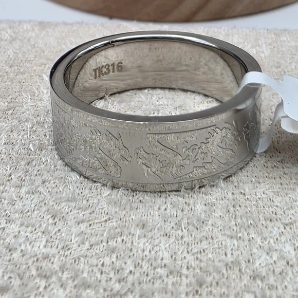 Stainless Steel Men's Dragon Ring (813) - Picture 1 of 3